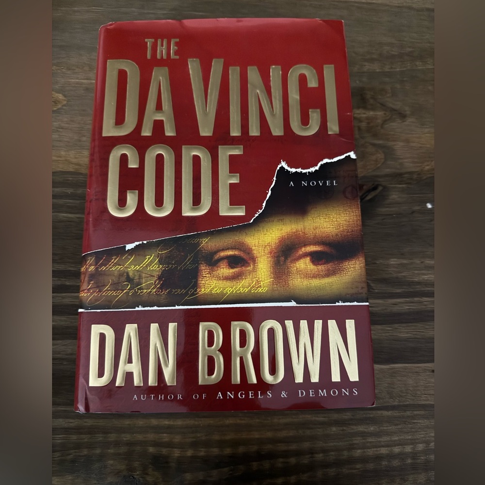 The Da Vinci Code by Dan Brown - Red & Gold Hardcover